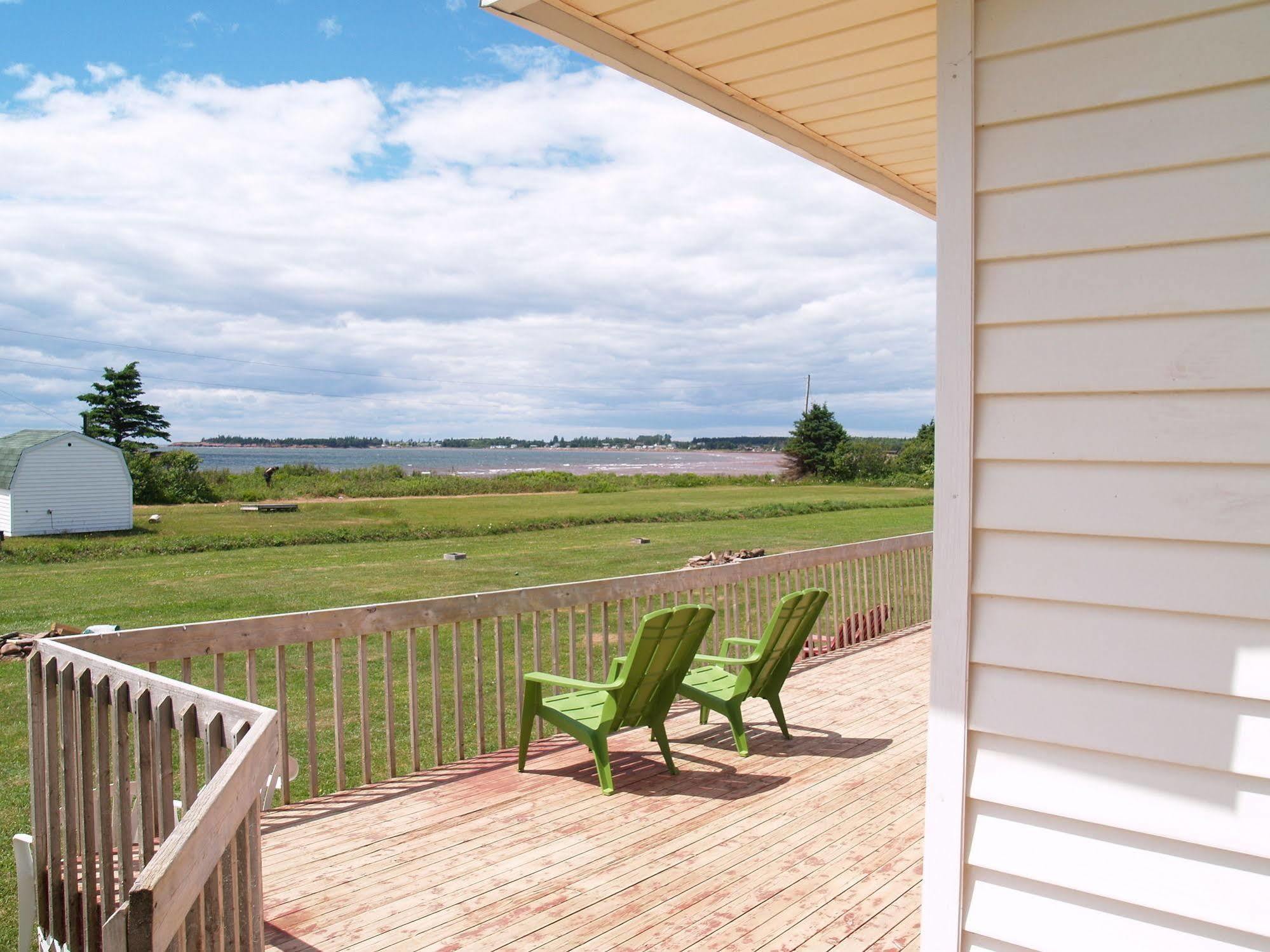 Cottages On Pei-Oceanfront Bedeque Exterior foto